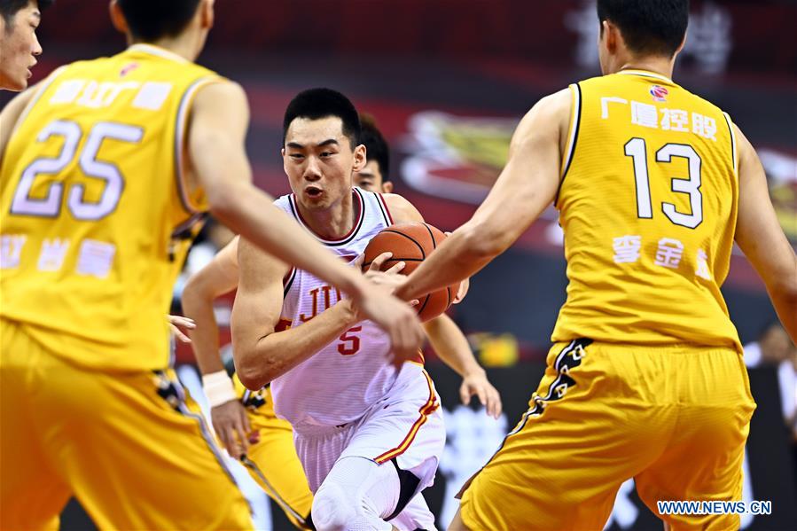 (SP)CHINA-QINGDAO-BASKETBALL-CBA LEAGUE-JILIN NORTHEAST TIGERS VS ZHEJIANG LIONS (CN)