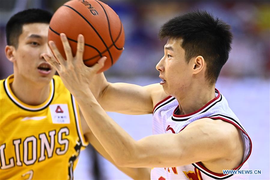 (SP)CHINA-QINGDAO-BASKETBALL-CBA LEAGUE-JILIN NORTHEAST TIGERS VS ZHEJIANG LIONS (CN)