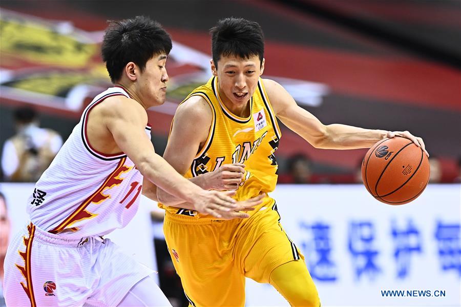 (SP)CHINA-QINGDAO-BASKETBALL-CBA LEAGUE-JILIN NORTHEAST TIGERS VS ZHEJIANG LIONS (CN)