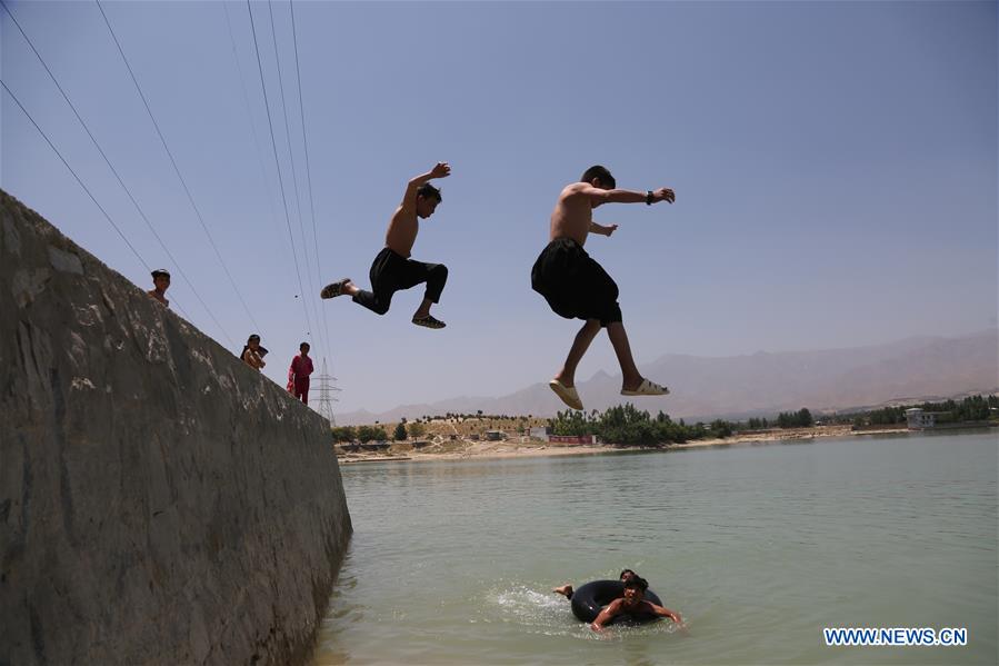 AFGHANISTAN-KABUL-SUMMER-HEAT