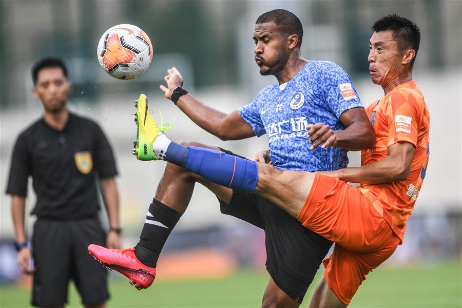 (SP)CHINA-DALIAN-FOOTBALL-CHINESE SUPER LEAGUE-FIRST ROUND-SHANDONG LUNENG VS DALIAN PRO (CN)