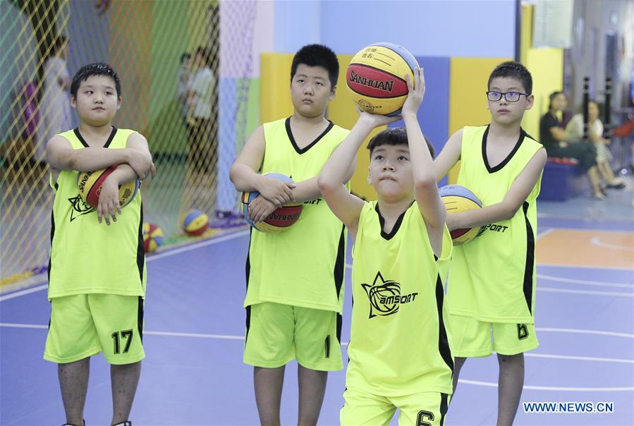 (SP)CHINA-HEBEI-HENGSHUI-BASKETBALL-SUMMER VACATION (CN)