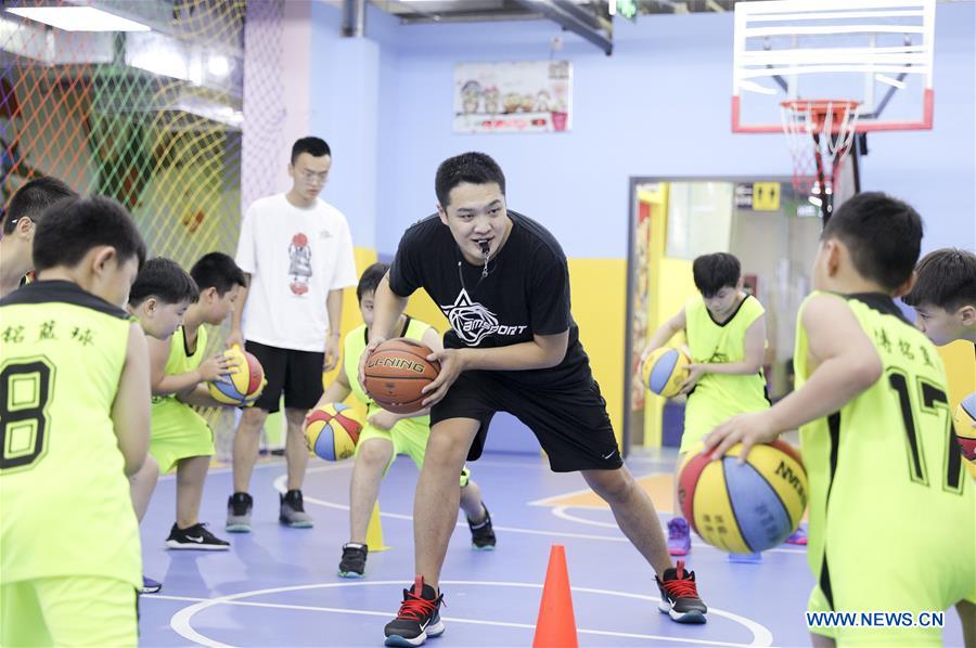 (SP)CHINA-HEBEI-HENGSHUI-BASKETBALL-SUMMER VACATION (CN)