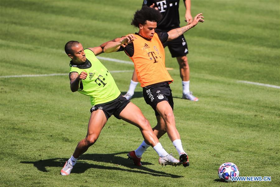 (SP)GERMANY-MUNICH-FOOTBALL-BAYERN MUNICH-TEAM TRAINING