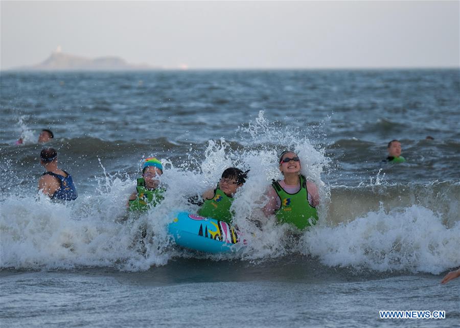 CHINA-ZHEJIANG-ZHOUSHAN-BEACH-TOURISM (CN)