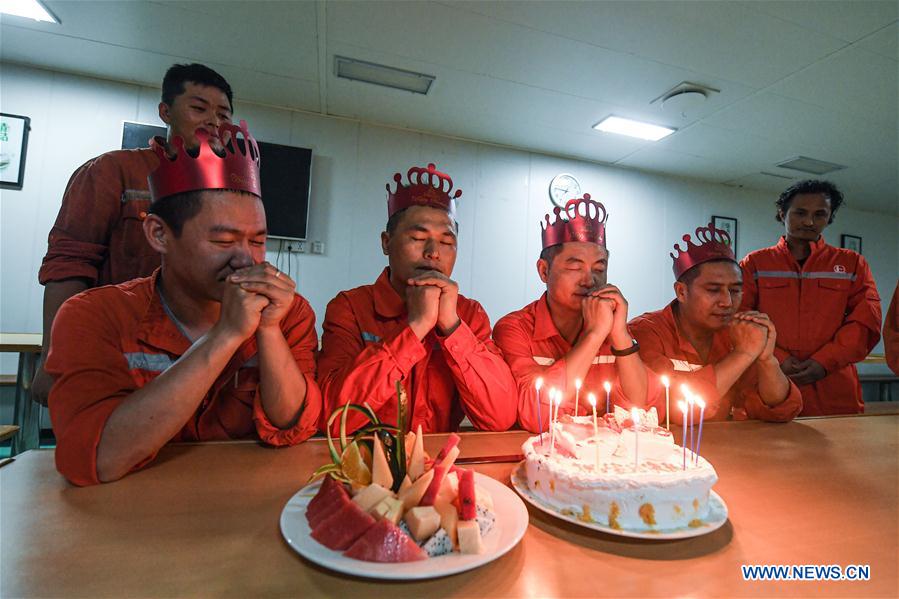 CHINA-SOUTH CHINA SEA-OIL PLATFORM-WORKERS (CN)