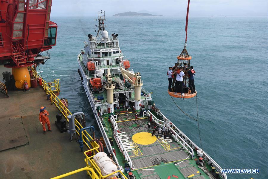 CHINA-SOUTH CHINA SEA-OIL PLATFORM-WORKERS (CN)