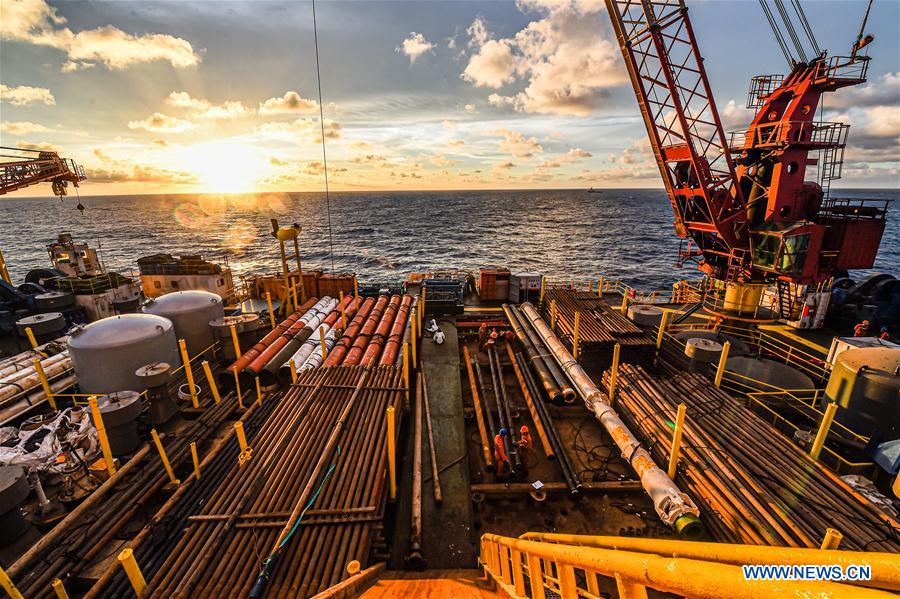 CHINA-SOUTH CHINA SEA-OIL PLATFORM-WORKERS (CN)