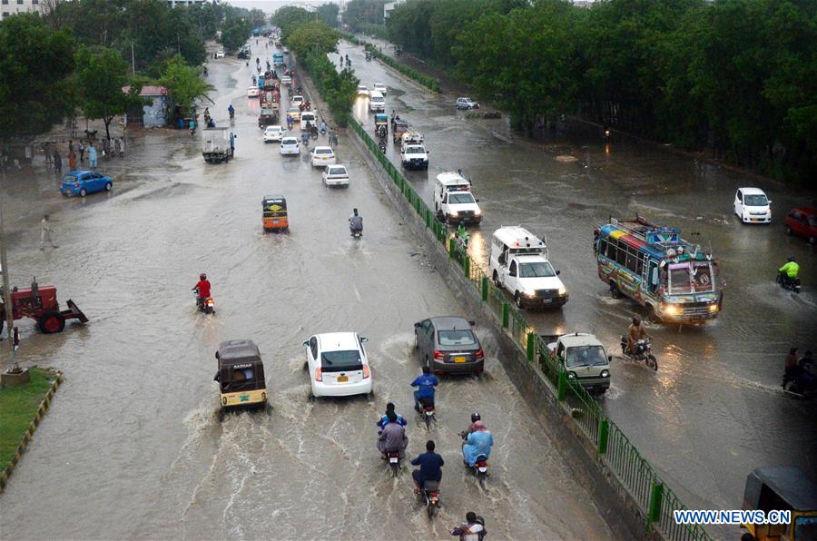 PAKISTAN-KARACHI-RAIN