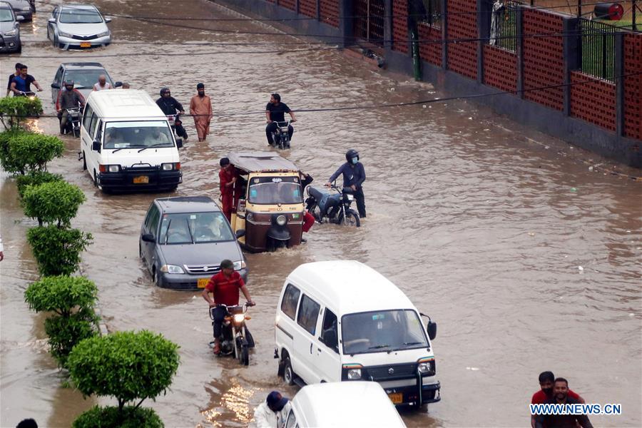 PAKISTAN-KARACHI-RAIN