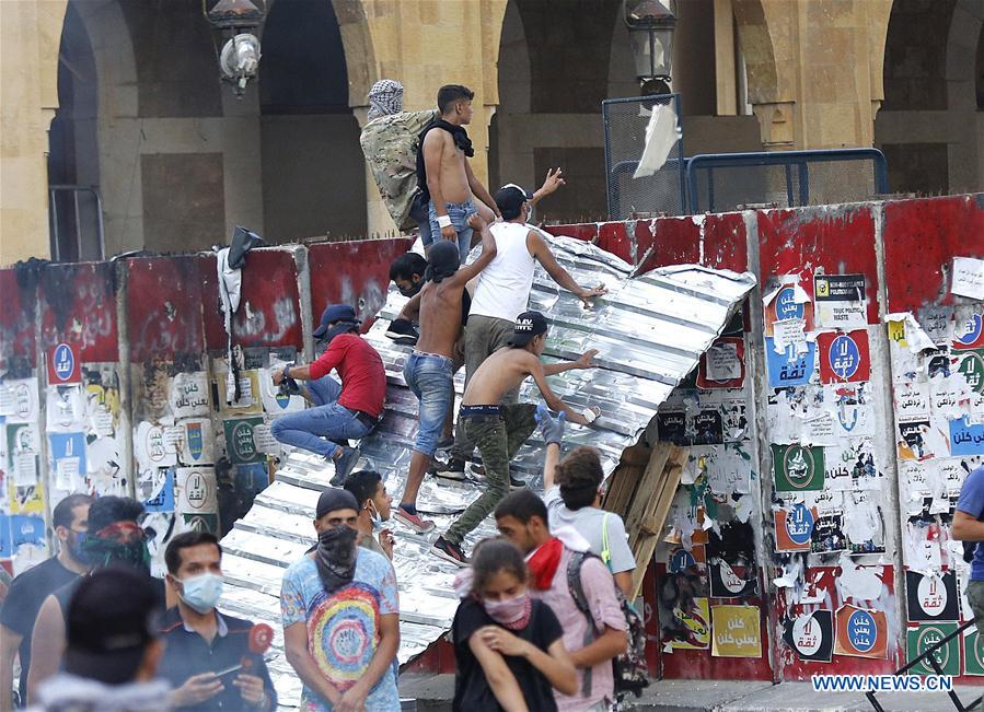 LEBANON-BEIRUT-PROTEST-CLASH