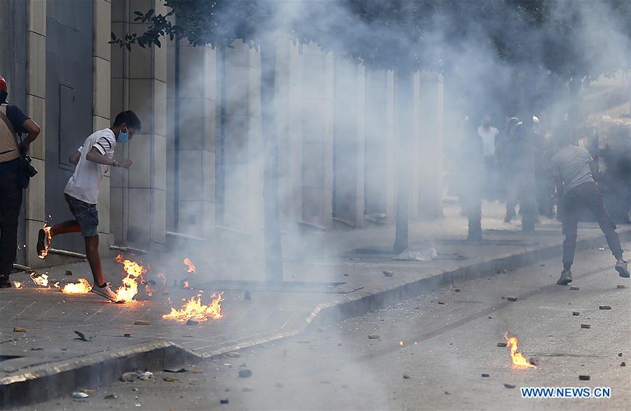 LEBANON-BEIRUT-PROTEST-CLASH