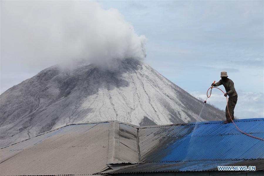 XINHUA PHOTOS OF THE DAY