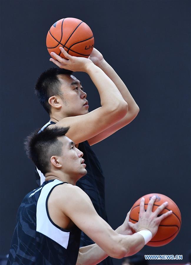 (SP)CHINA-QINGDAO-BASKETBALL-CBA LEAGUE-LIAONING-TRAINING (CN)