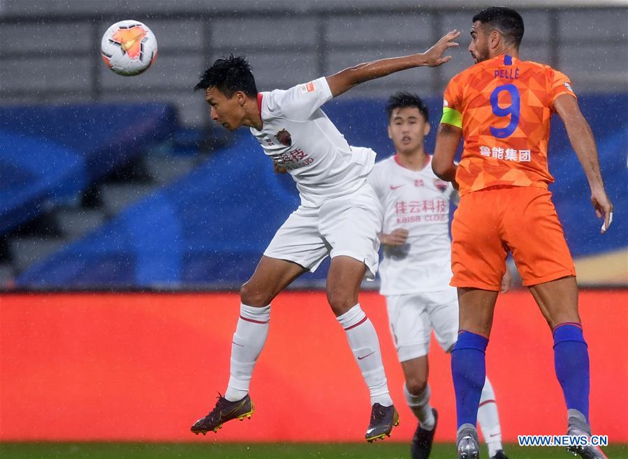 (SP)CHINA-DALIAN-FOOTBALL-CHINESE SUPER LEAGUE-SHANDONG LUNENG VS SHENZHEN FC (CN)