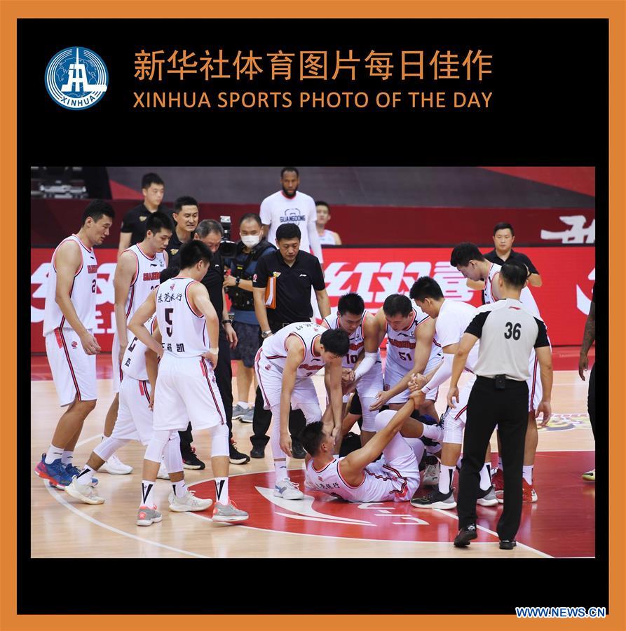 (SP)XINHUA SPORTS PHOTO OF THE DAY