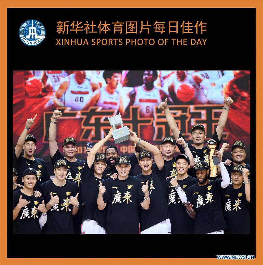 (SP)XINHUA SPORTS PHOTO OF THE DAY