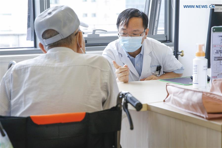 CHINA-BEIJING-DOCTOR-LIU ZHENGYIN-MEDICAL WORKERS' DAY (CN)