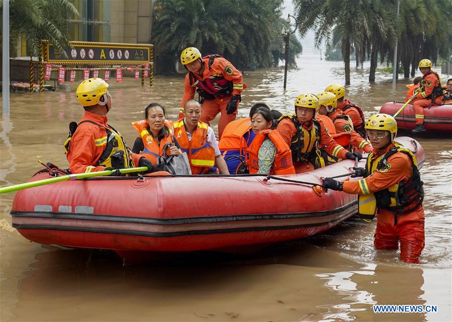 CHINA-CHONGQING-YANGTZE RIVER-FLOOD-RESCUE (CN) 