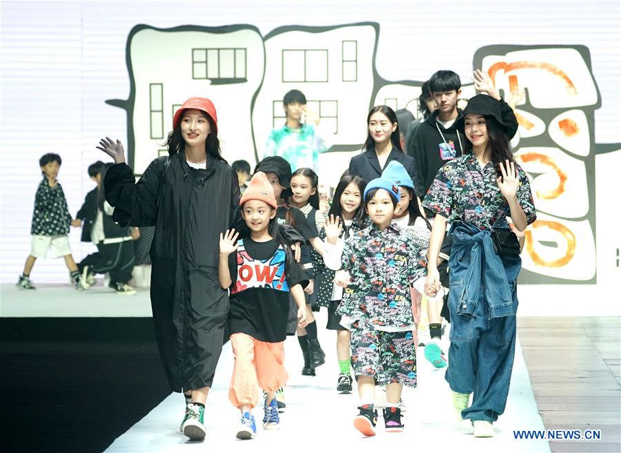 CHINA-ZHEJIANG-HANGZHOU-KIDS-FASHION WEEK (CN)