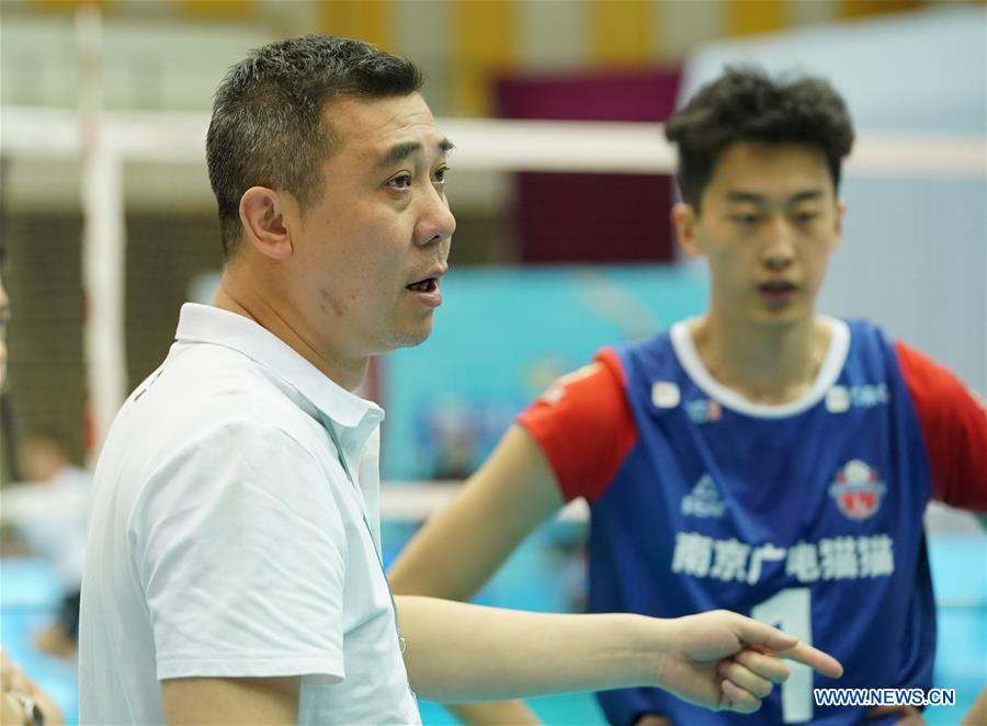 (SP)CHINA-HEBEI-QINHUANGDAO-VOLLEYBALL-CHINESE MEN'S VOLLEYBALL LEAGUE-JIANGSU VS LIAONING(CN)