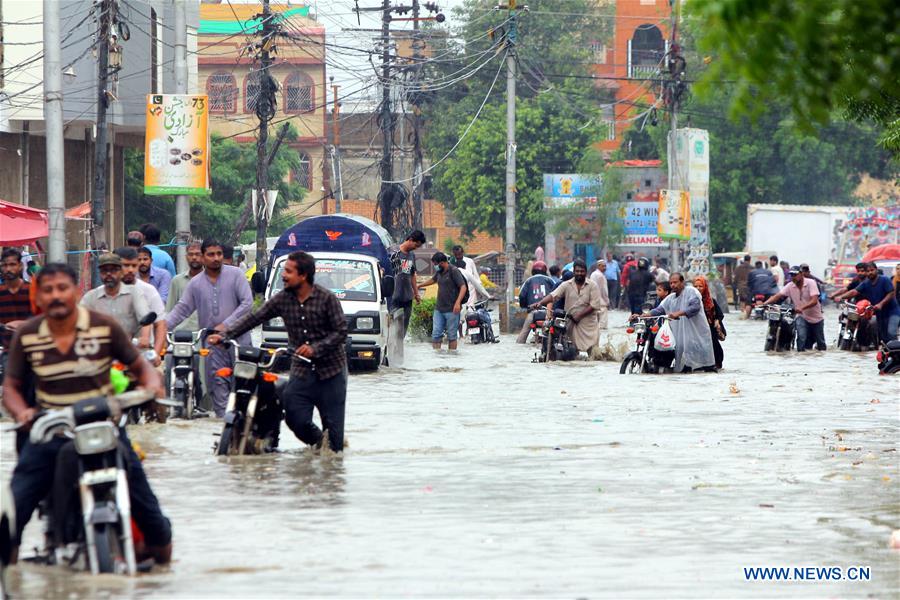 PAKISTAN-KARACHI-MONSOON-RAIN-FLOOD-EMERGENCY