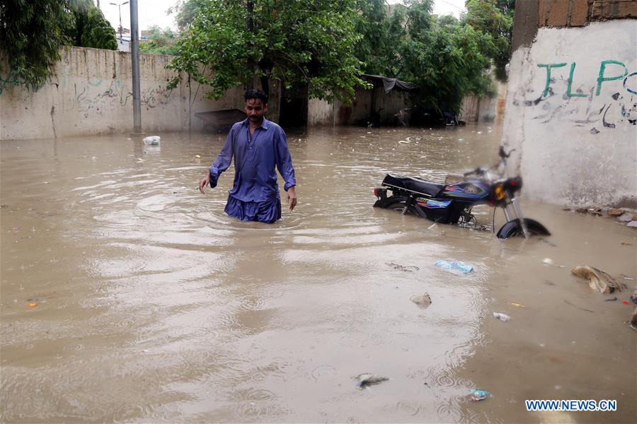 PAKISTAN-KARACHI-MONSOON-RAIN-FLOOD-EMERGENCY