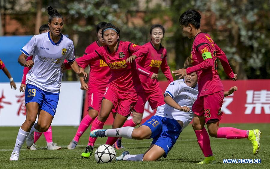 (SP)CHINA-KUNMING-FOOTBALL-2020 CFA WOMEN'S SUPER LEAGUE-CHANGCHUN VS BEIJING (CN)