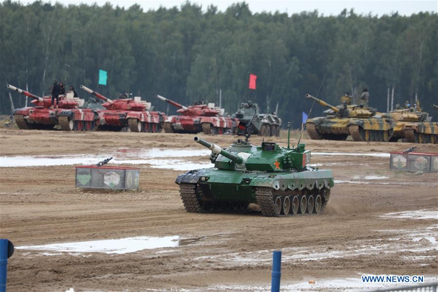 RUSSIA-MOSCOW-INTERNATIONAL ARMY GAMES-TANK BIATHLON-CHINESE TEAM-SEMI-FINAL 