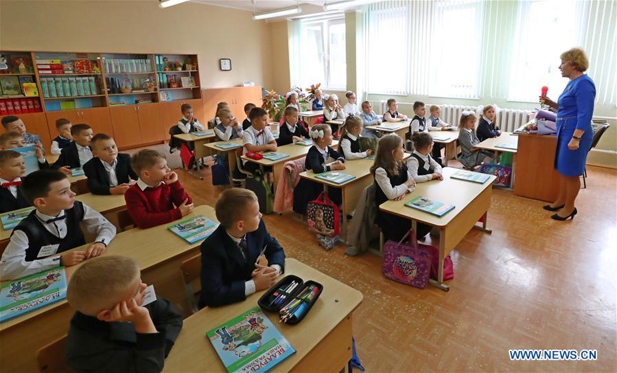 BELARUS-MINSK-SCHOOL-REOPEN