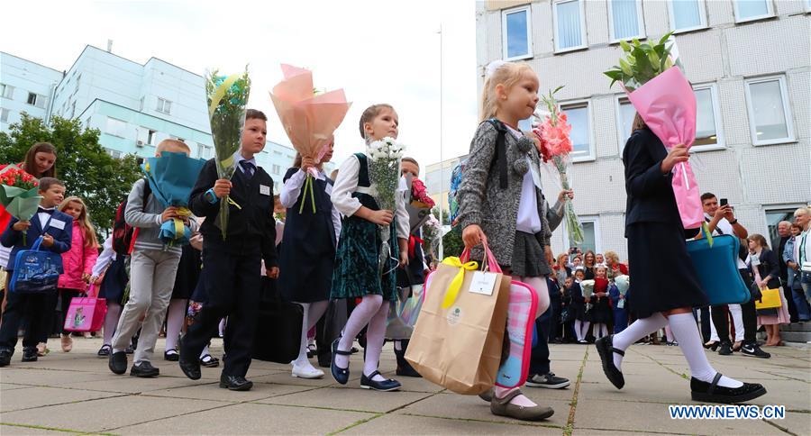 BELARUS-MINSK-SCHOOL-REOPEN