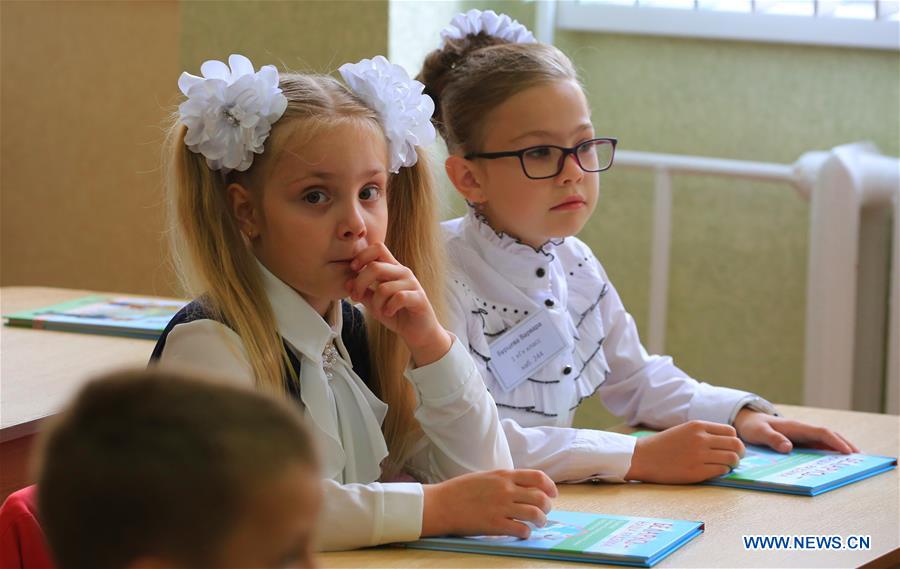 BELARUS-MINSK-SCHOOL-REOPEN