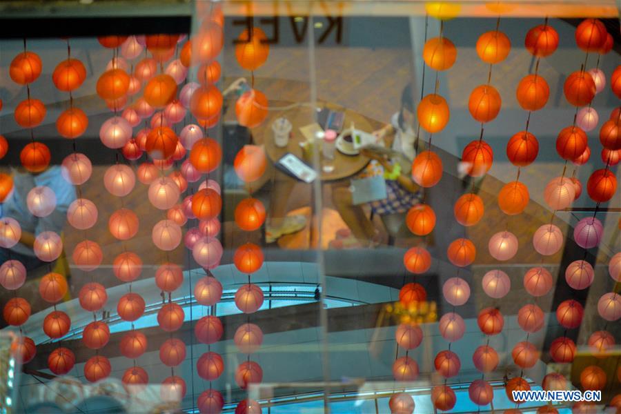 MALAYSIA-KUALA LUMPUR-MID-AUTUMN FESTIVAL-LANTERNS