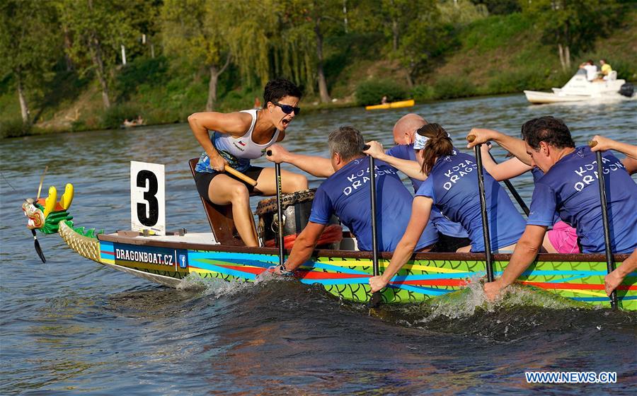 (SP)CZECH REPUBLIC-PRAGUE-DRAGON BOAT FESTIVAL