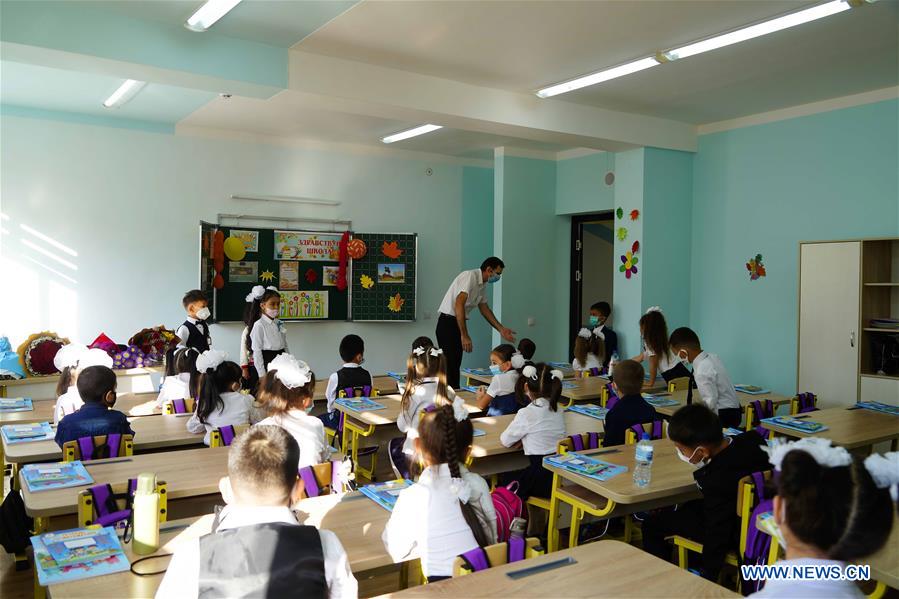 UZBEKISTAN-TASHKENT-COVID-19-SCHOOL-CLASS-RESUMPTION