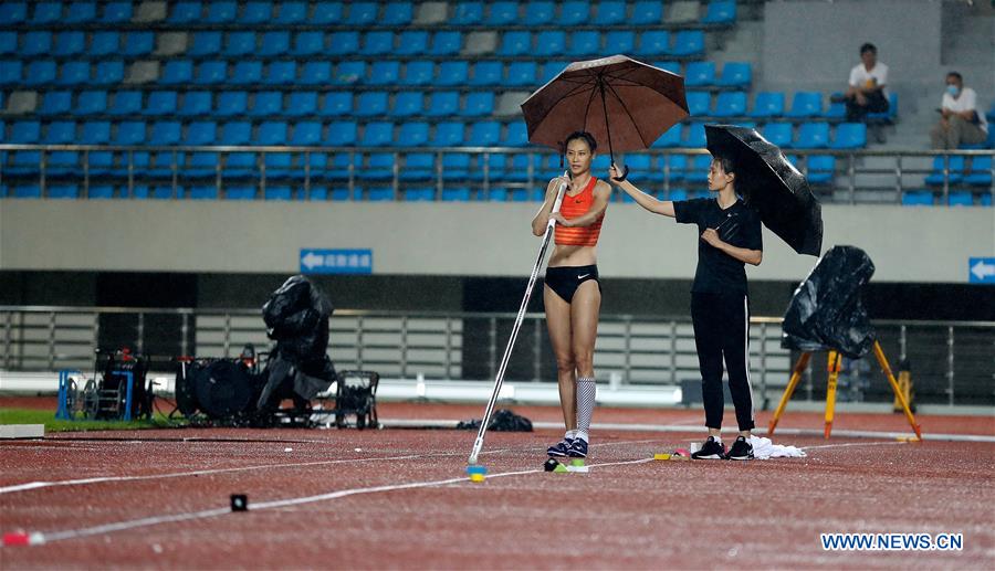 (SP)CHINA-SHAOXING-ATHLETICS-2020 CHINESE NATIONAL CHAMPIONSHIPS-WOMEN'S POLE VAULT (CN)