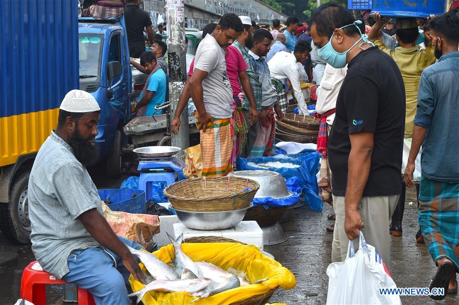 BANGLADESH-DHAKA-HILSA-FISH