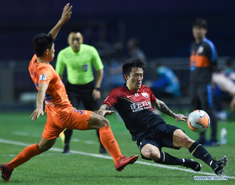 (SP)CHINA-DALIAN-FOOTBALL-CSL-SHENZHEN FC VS SHANDONG LUNENG (CN)