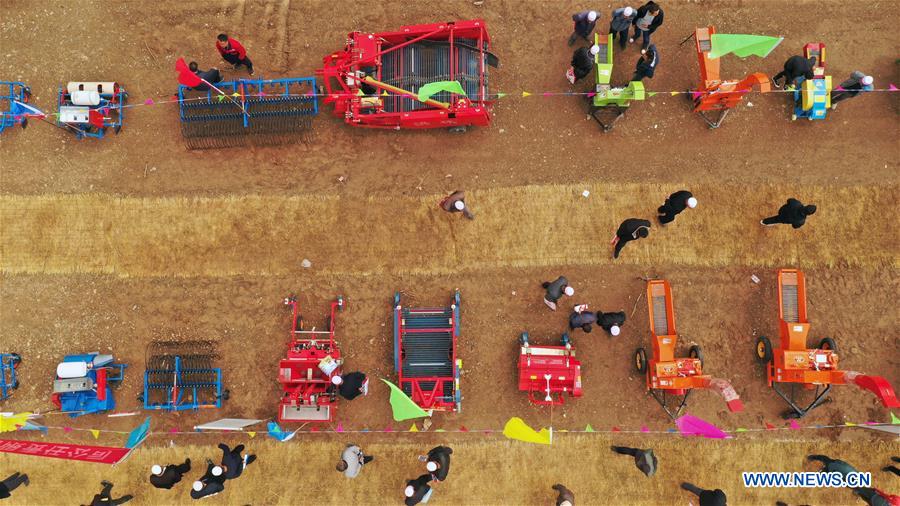 CHINA-NINGXIA-CHINESE FARMERS' HARVEST FESTIVAL-AGRICULTURAL MACHINERY (CN)