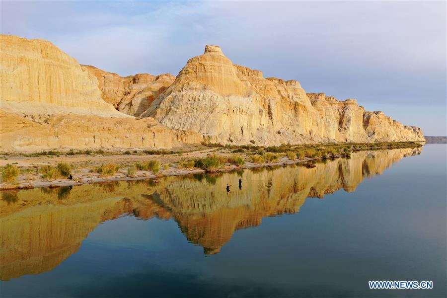 XINHUA PHOTOS OF THE DAY