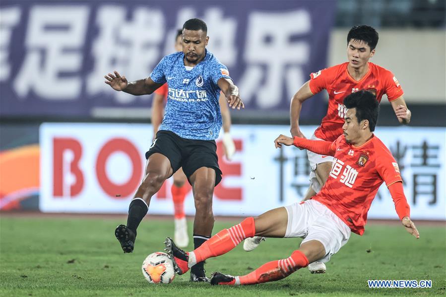 (SP)CHINA-DALIAN-FOOTBALL-CSL-GUANGZHOU EVERGRANDE TAOBAO VS DALIAN PRO(CN)