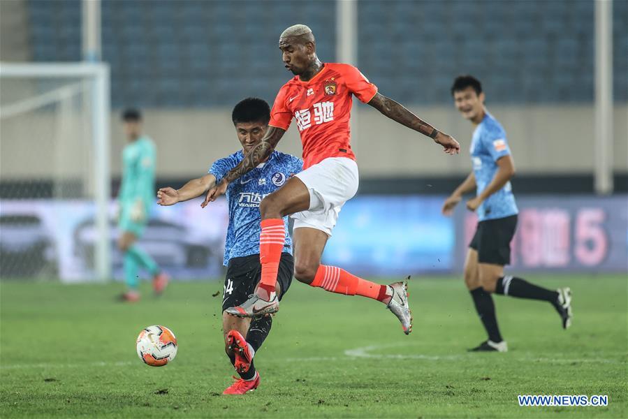 (SP)CHINA-DALIAN-FOOTBALL-CSL-GUANGZHOU EVERGRANDE TAOBAO VS DALIAN PRO(CN)