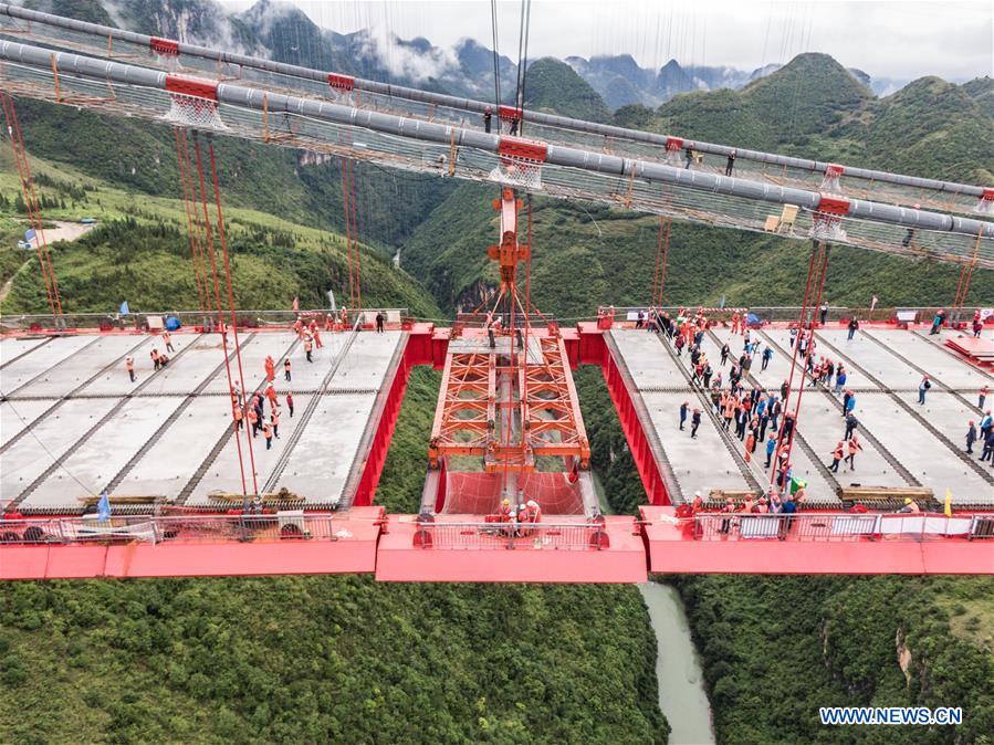 CHINA-GUIZHOU-XINGYI-BRIDGE-CONSTRUCTION-CLOSURE (CN)