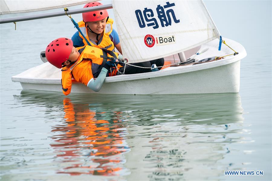 (SP)CHINA-JIANGSU-SUZHOU-SAILING-YOUNG STUDENTS(CN)