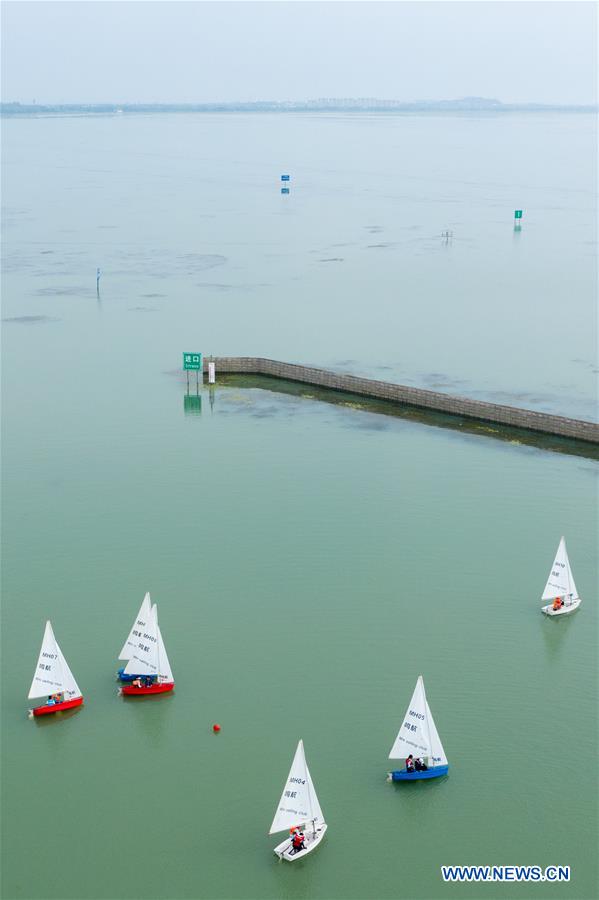 (SP)CHINA-JIANGSU-SUZHOU-SAILING-YOUNG STUDENTS(CN)