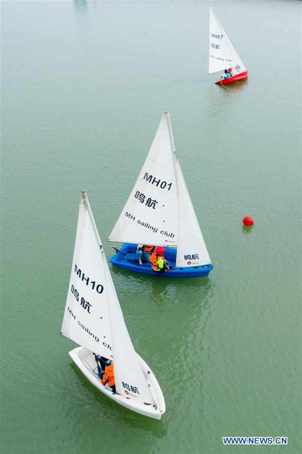 (SP)CHINA-JIANGSU-SUZHOU-SAILING-YOUNG STUDENTS(CN)