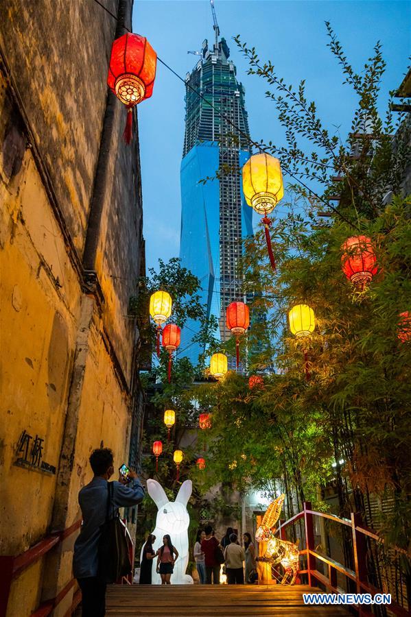 MALAYSIA-KUALA LUMPUR-MID-AUTUMN FESTIVAL-LANTERNS