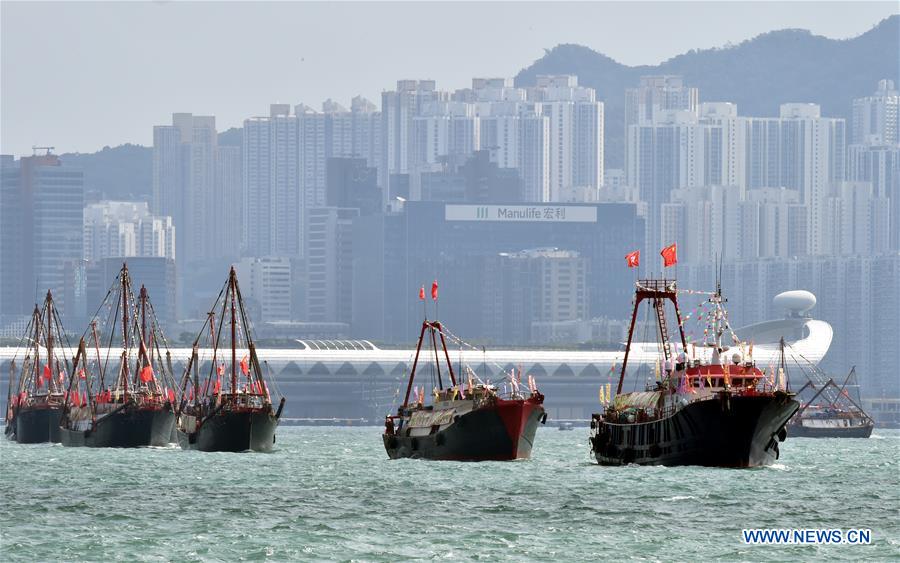 CHINA-HONG KONG-NATIONAL DAY-MID-AUTUMN FESTIVAL-CELEBRATION (CN)