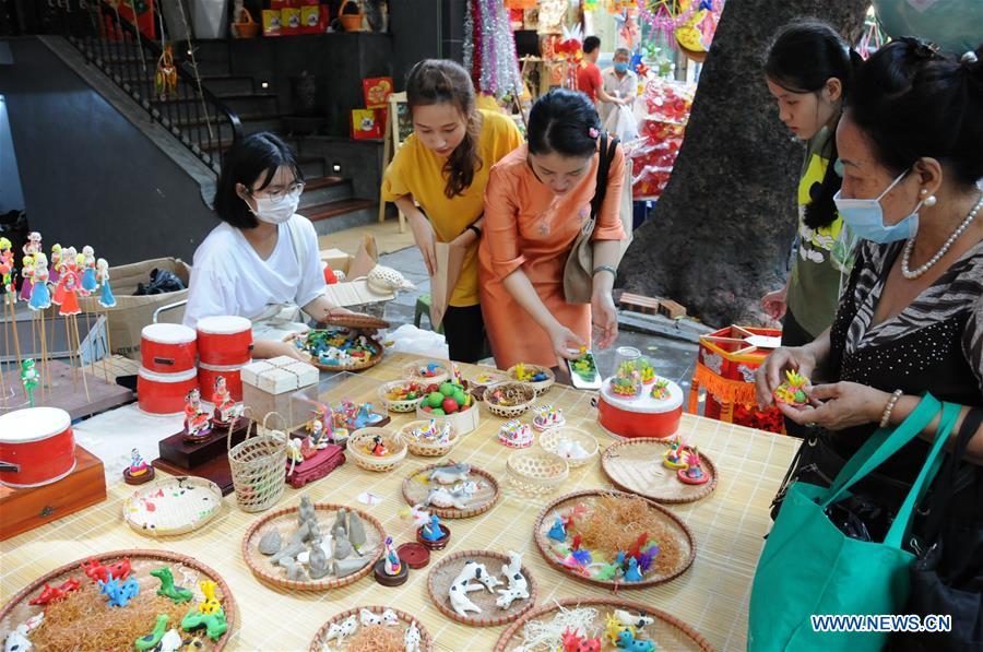 VIETNAM-HANOI-MID-AUTUMN FESTIVAL