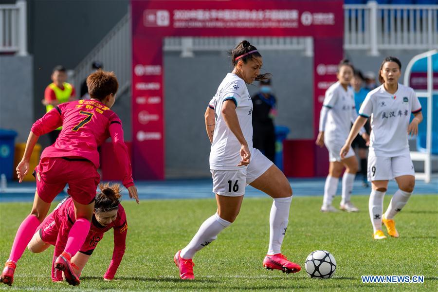 (SP)CHINA-KUNMING-FOOTBALL-2020 CFA WOMEN'S SUPER LEAGUE-WUHAN VS BEIJING (CN)